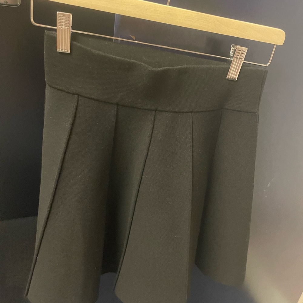 Club Monaco Classic Black Skirt